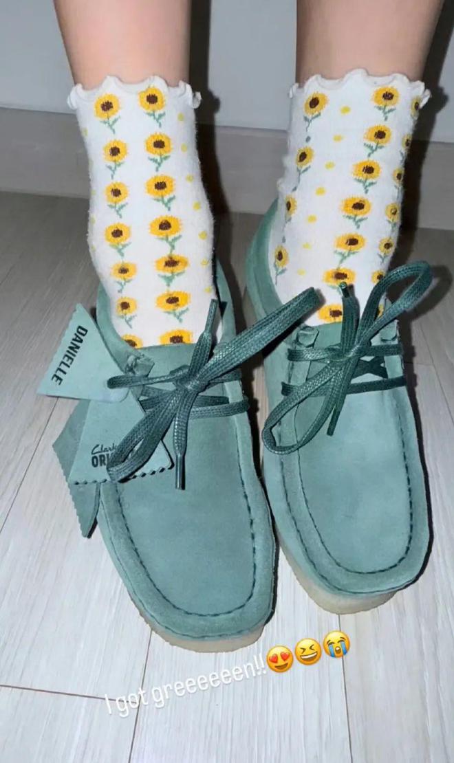 ！Rihanna、NewJeans联名款释出AG旗舰厅网Lisa、王嘉尔加持LV潮鞋出圈(图13)