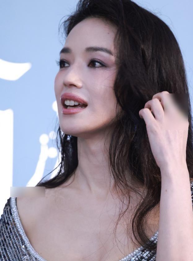 实：刘嘉玲脸垮了舒淇又嫩了胡杏儿赢麻AG